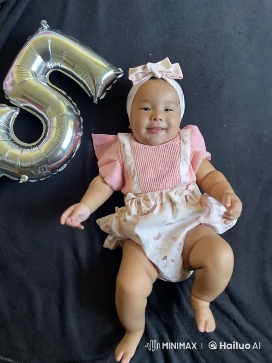 Baby's Joyful Dance and Playful Kung Fu Moves – AI Generated Video | Hailuo AI