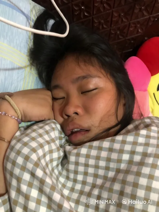 Dancer Showcases Martial Arts Skills in Bedside Performance – AI Generated Video | Hailuo AI