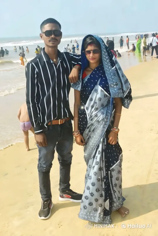 Vibrant Beach Scene with Young Couple in Colorful Attire – AI Generated Video | Hailuo AI