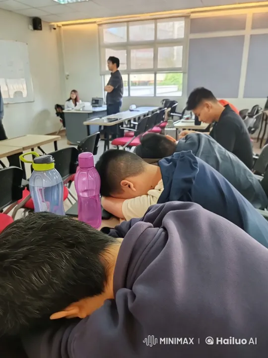 Students Wake Up and Dance in Bright Classroom – AI Generated Video | Hailuo AI