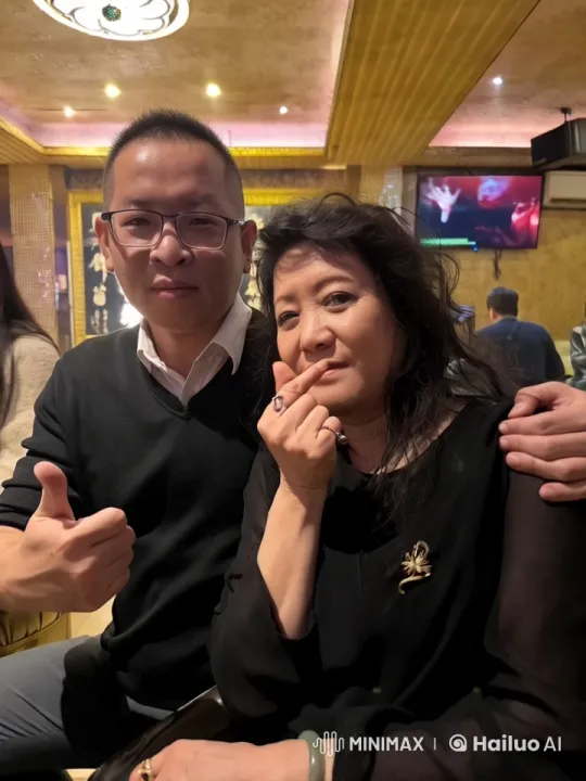 Romantic Couple's Intimate Moment in Elegant Restaurant – AI Generated Video | Hailuo AI