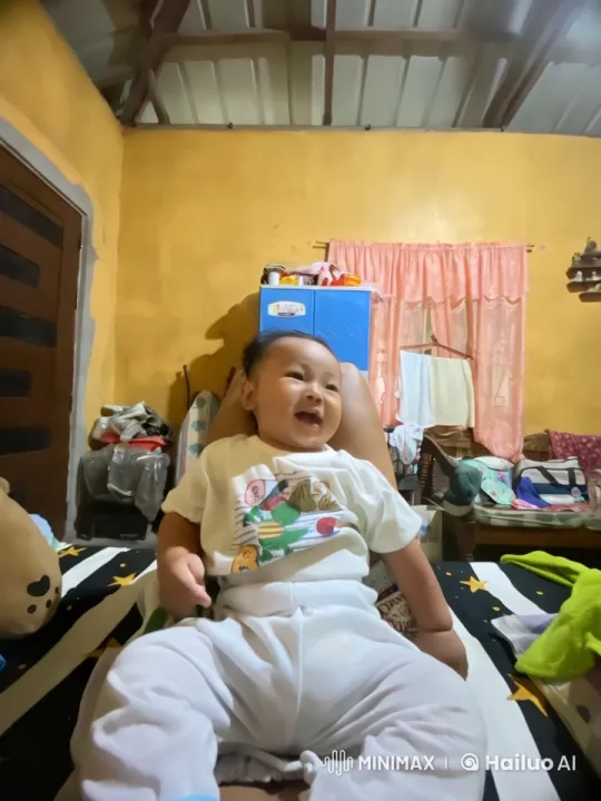 Baby's Playful Dance and Surprise Kung Fu Moves – AI Generated Video | Hailuo AI