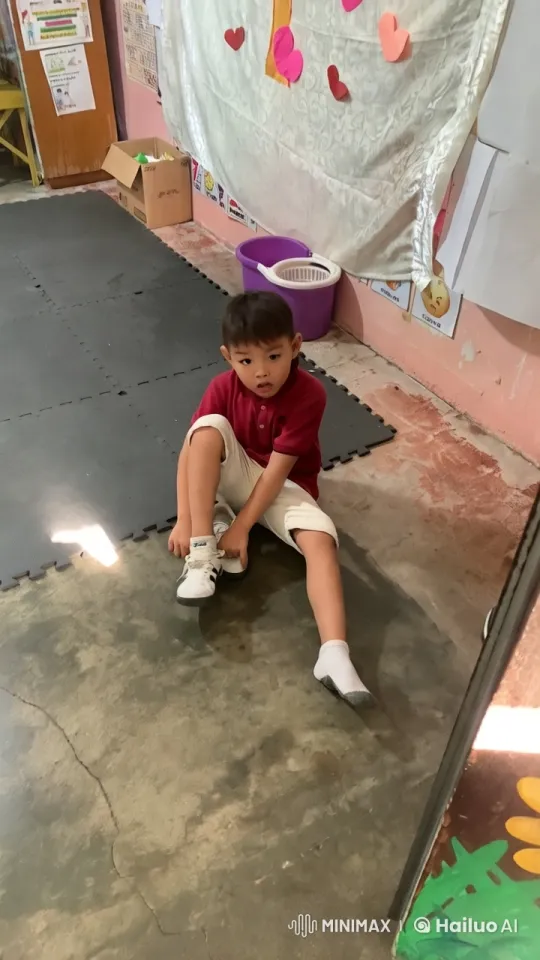 Boy Showcases Dance and Kungfu Skills in Classroom – AI Generated Video | Hailuo AI