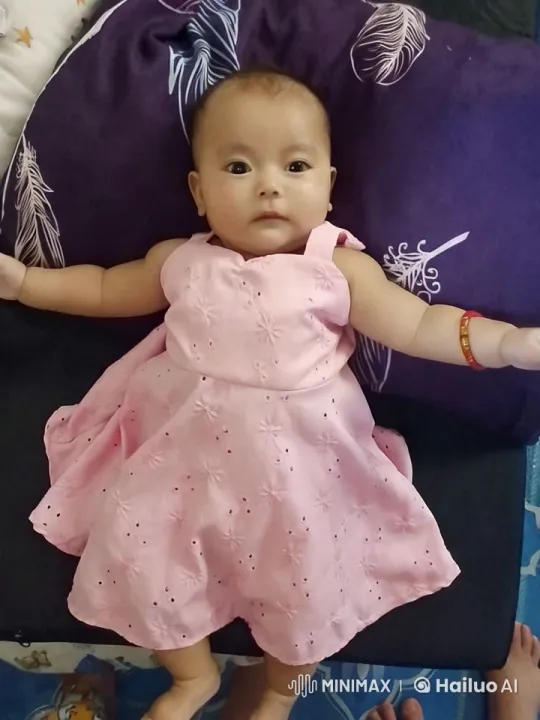 Baby's Energetic Display of Playful Punches and Dance – AI Generated Video | Hailuo AI