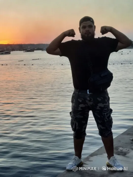 Confident Man in Sunset Tracking Shot – AI Generated Video | Hailuo AI