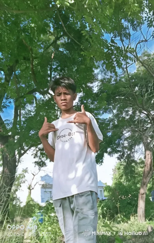 Boy Dancing Joyfully in Lush Greenery – AI Generated Video | Hailuo AI