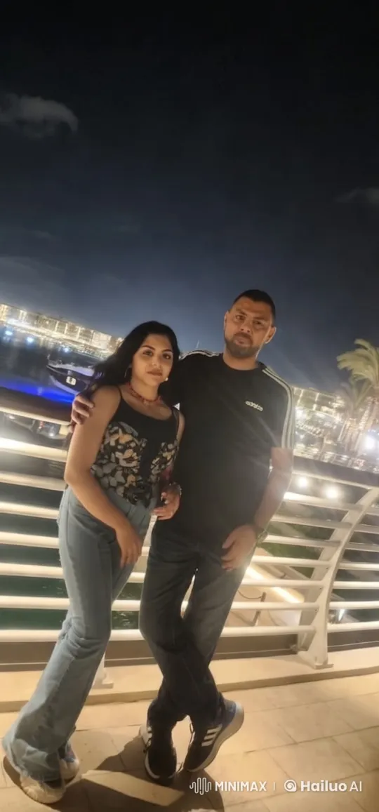 Couple's Playful Fight Leads to Joyful Splash in City Night – AI Generated Video | Hailuo AI