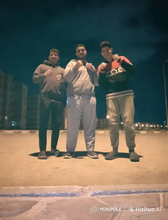 Nighttime Kung Fu Fight on an Urban Street – AI Generated Video | Hailuo AI