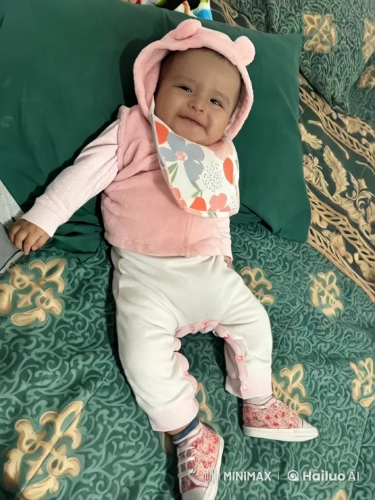 Baby's Playful Dance and Gentle Kung Fu Moves – AI Generated Video | Hailuo AI