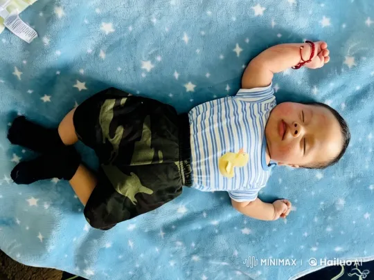 Baby's Playful Dance and Kung Fu Mimicry – AI Generated Video | Hailuo AI