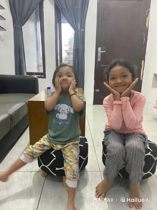 Children Practicing Kungfu in Modern Living Room – AI Generated Video | Hailuo AI