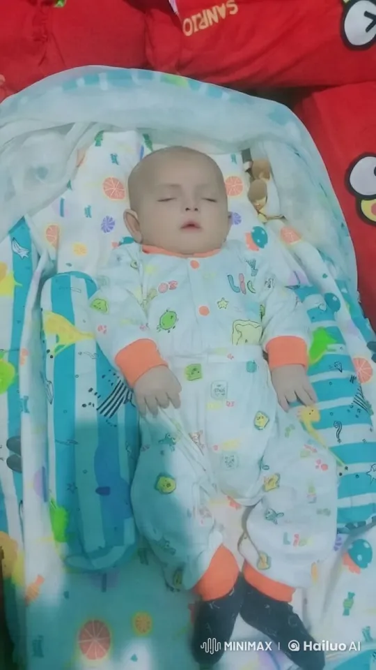 Baby's Joyful Dance in Colorful Crib – AI Generated Video | Hailuo AI