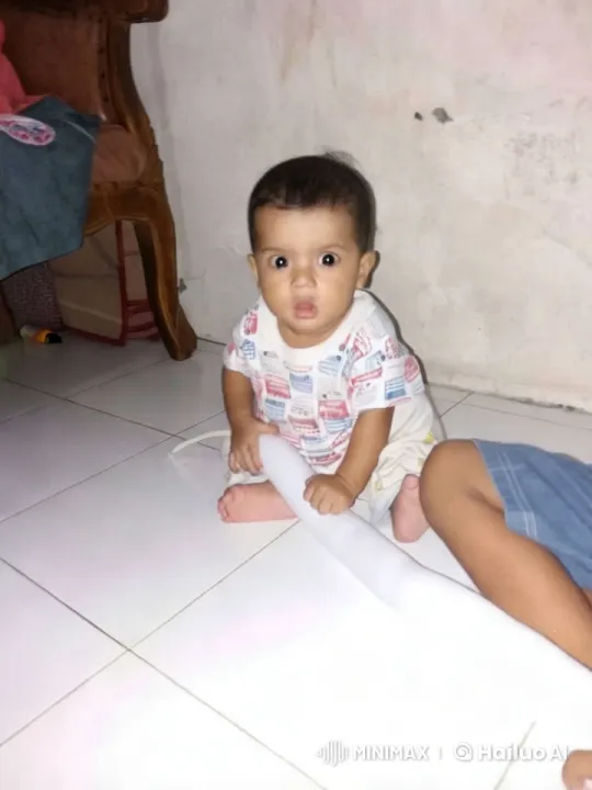 Baby Dancing Joyfully on Tile Floor – AI Generated Video | Hailuo AI