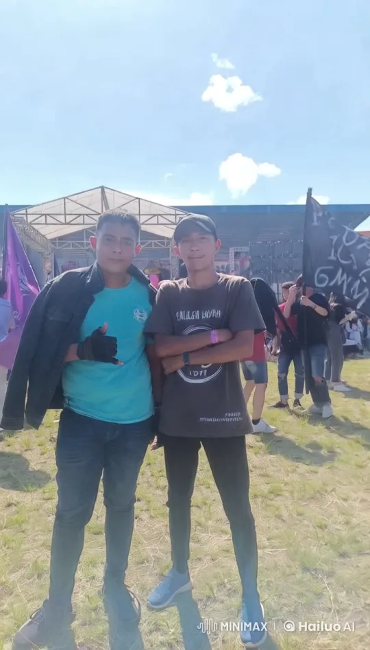 Vibrant Youth Event with Dynamic Camera Work – AI Generated Video | Hailuo AI