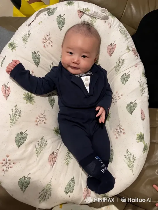 Baby's Playful Dance in Cozy Setting – AI Generated Video | Hailuo AI