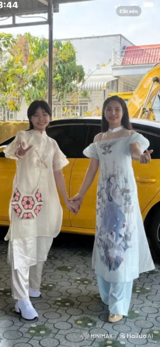 Vietnamese Women Perform Graceful Kungfu in Traditional Attire – AI Generated Video | Hailuo AI