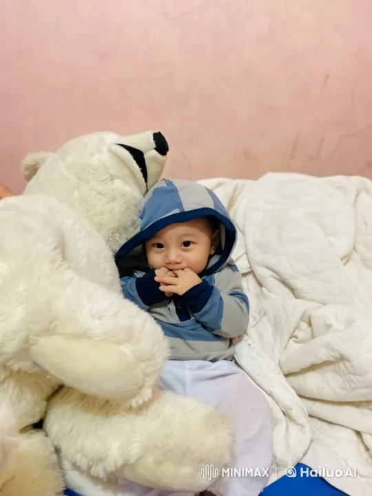 Child Enacts Playful Dance and Kung Fu Moves – AI Generated Video | Hailuo AI