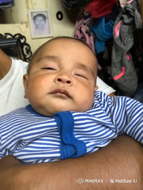 Baby Dancing Joyfully in a Cluttered Room – AI Generated Video | Hailuo AI