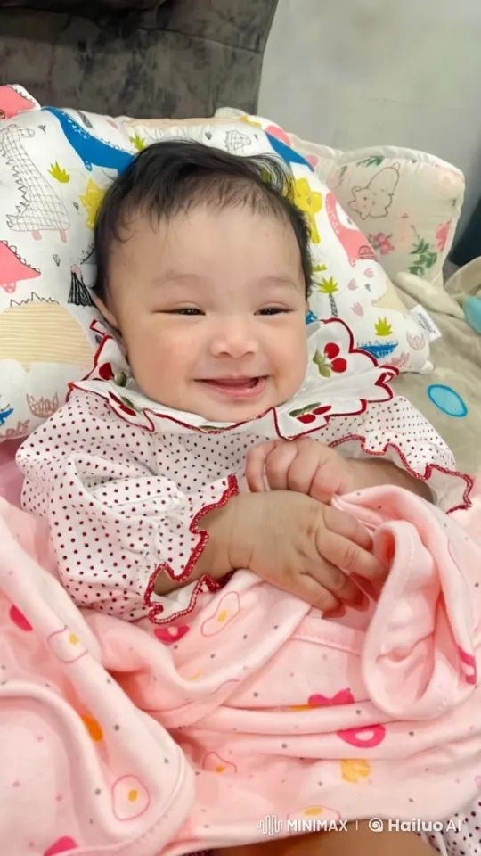 Baby Dancing in Cozy Bedroom with Warm Aesthetic – AI Generated Video | Hailuo AI
