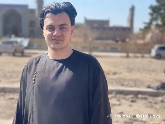 Historical Scene with Traditional Man Amidst Ancient Architecture – AI Generated Video | Hailuo AI