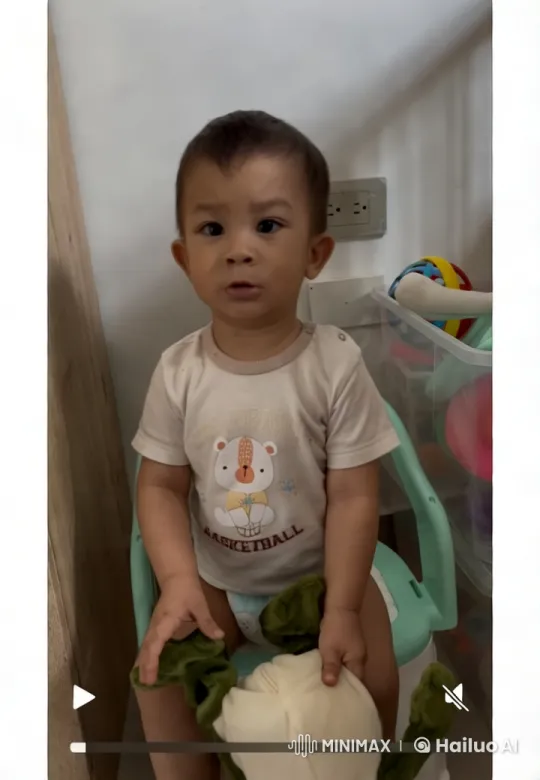 Toddler Dancing and Walking in Focused Video – AI Generated Video | Hailuo AI