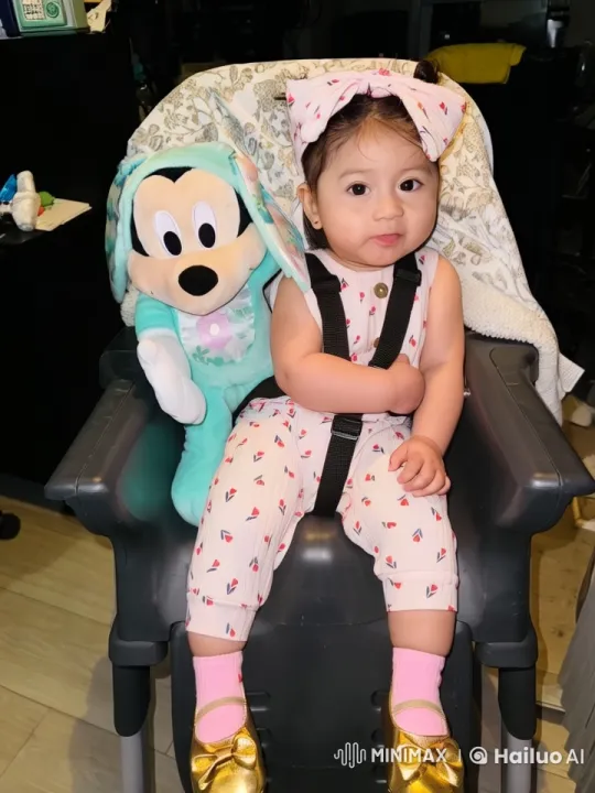 Baby Dancing with Mickey Mouse Toy – AI Generated Video | Hailuo AI