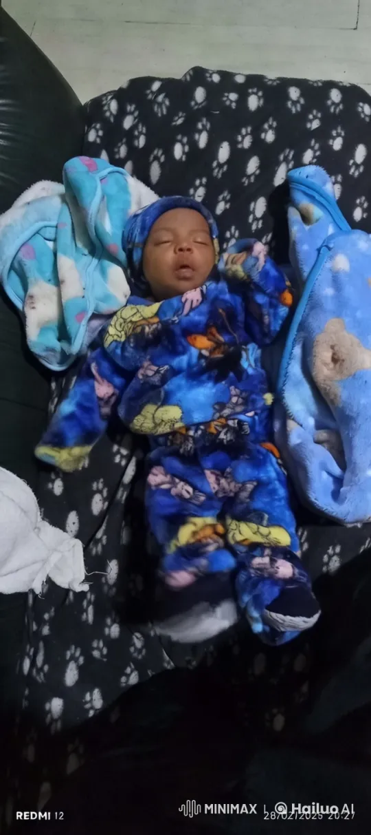 Baby Dancing Joyfully in Colorful Onesie – AI Generated Video | Hailuo AI
