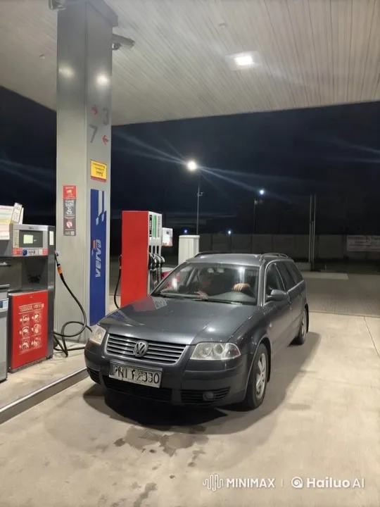 Volkswagen Transformer at Night Gas Station – AI Generated Video | Hailuo AI