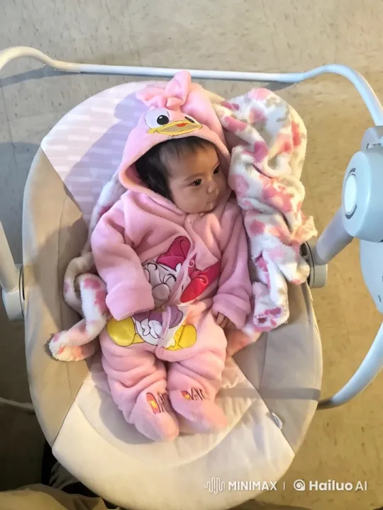 Baby's Playful Dance and Kung Fu Pose – AI Generated Video | Hailuo AI