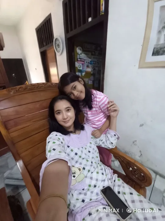 Woman Surprises with Kungfu in Homely Setting – AI Generated Video | Hailuo AI