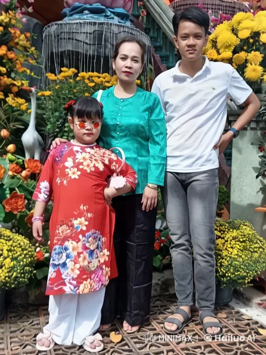 Family Poses with Floral Decor in Garden Setting – AI Generated Video | Hailuo AI
