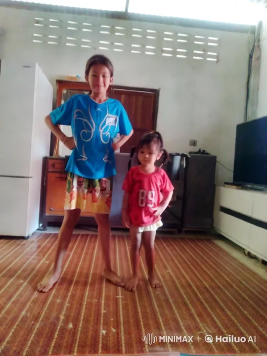 Children Display Martial Arts Skills in Playful Fight – AI Generated Video | Hailuo AI
