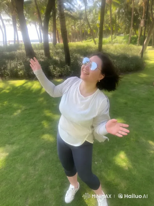 Person Appears to Fly in Photo Sequence – AI Generated Video | Hailuo AI