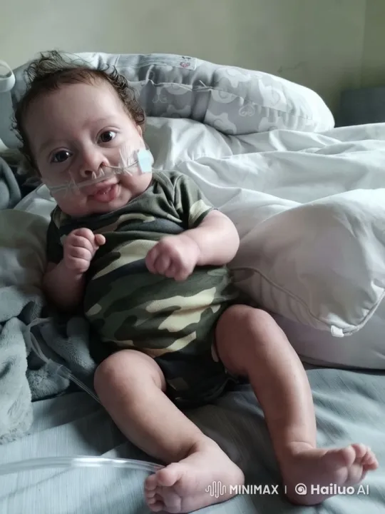Baby in Camouflage Onesie Blows Kisses – AI Generated Video | Hailuo AI