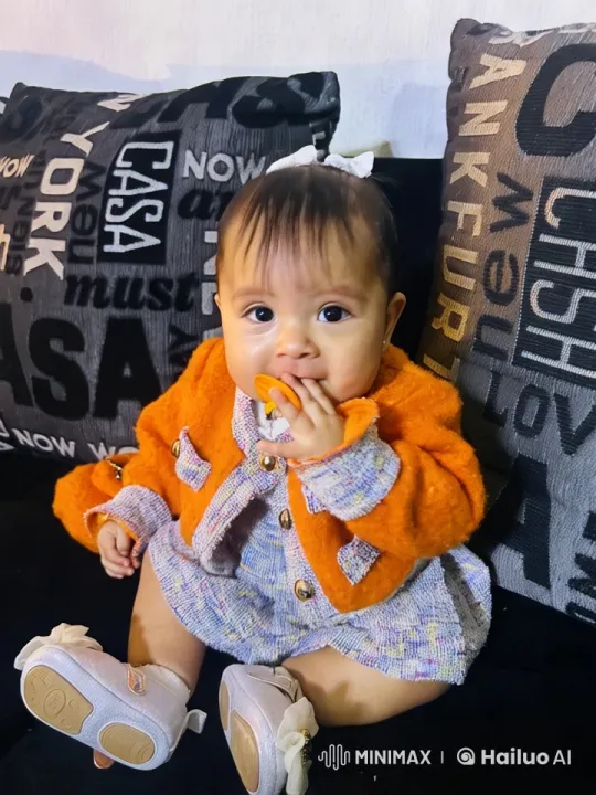 Baby Dancing Enthusiastically on Couch – AI Generated Video | Hailuo AI