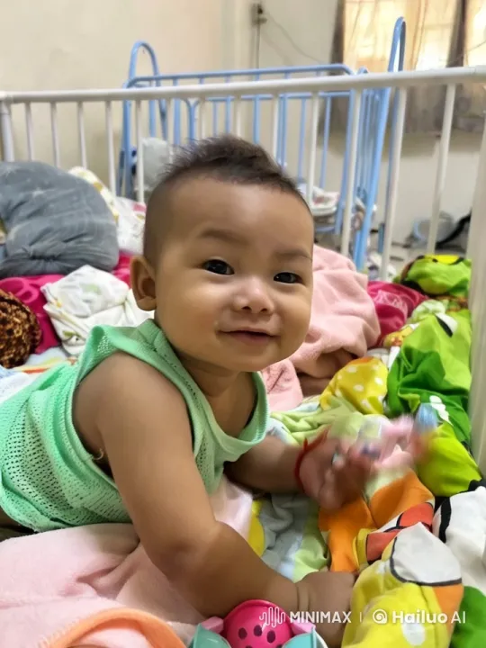 Baby Dancing Playfully in Colorful Room – AI Generated Video | Hailuo AI