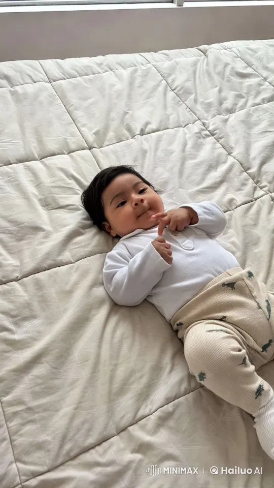 Baby's Joyful Dance and Kung Fu Moves – AI Generated Video | Hailuo AI