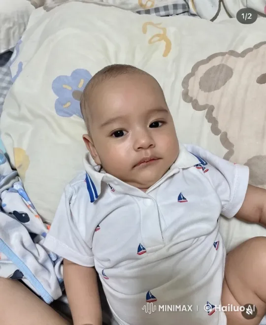 Baby Dancing Enthusiastically in Cozy Bedroom Setting – AI Generated Video | Hailuo AI