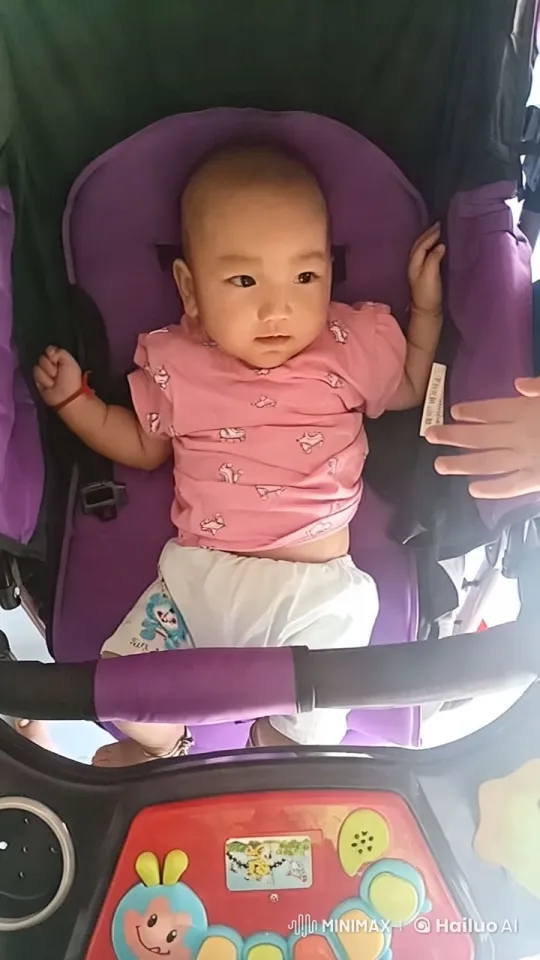 Baby Dancing in Stroller with Joyful Energy – AI Generated Video | Hailuo AI