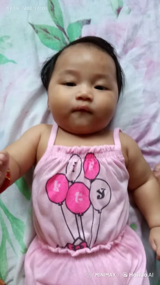 Baby's Joyful Dance in Colorful Outfit – AI Generated Video | Hailuo AI