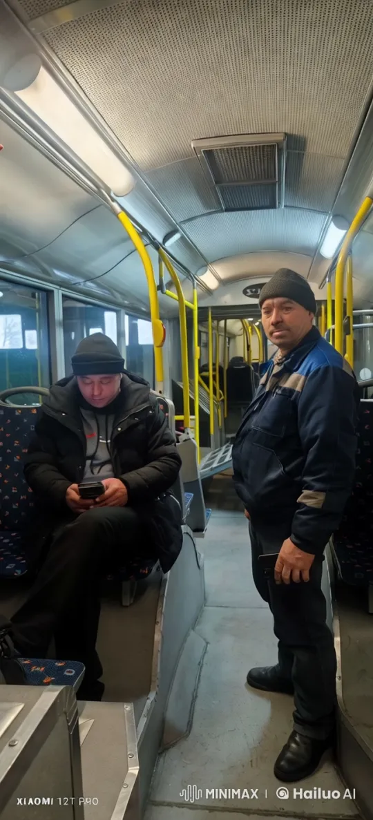 Kungfu Showdown Inside a Moving Bus – AI Generated Video | Hailuo AI