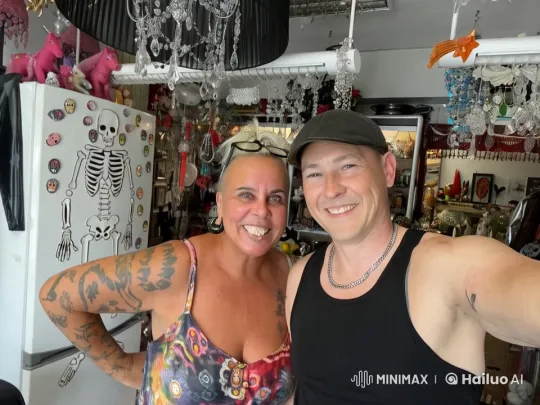 Eclectic Room Selfie with Gradual Kiss – AI Generated Video | Hailuo AI