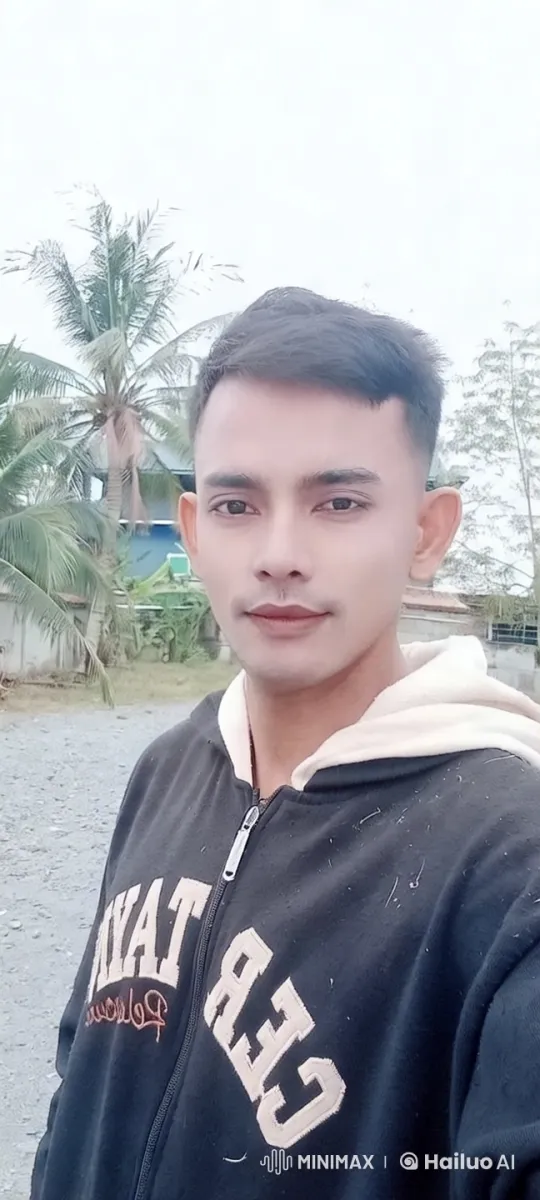 Young Man in Tropical Setting with Aesthetic Focus – AI Generated Video | Hailuo AI