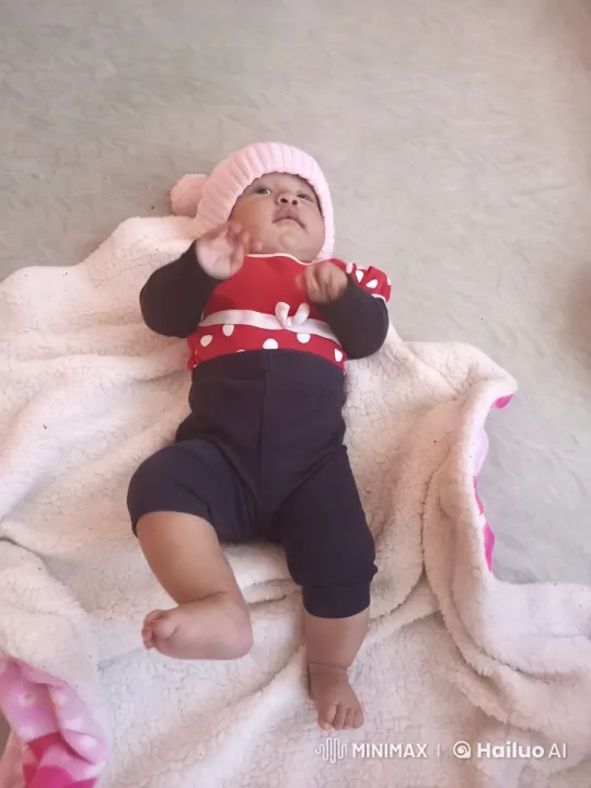 Baby's Joyful Dance and Kung Fu Mimicry – AI Generated Video | Hailuo AI