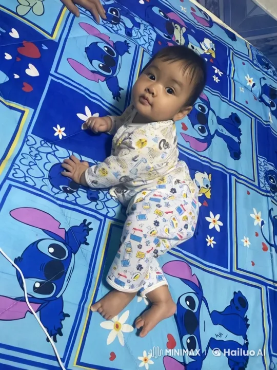 Baby Dances and Pitches with Joyful Energy – AI Generated Video | Hailuo AI