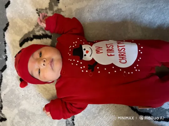 Baby's Joyful First Christmas Dance – AI Generated Video | Hailuo AI