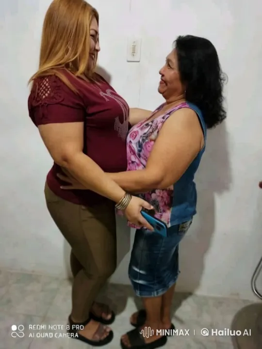 Intimate Embrace Between Two Women Captured – AI Generated Video | Hailuo AI