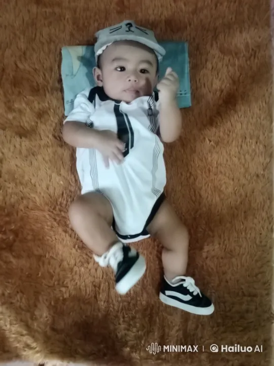 Baby's Playful Dance and Kungfu Moves – AI Generated Video | Hailuo AI