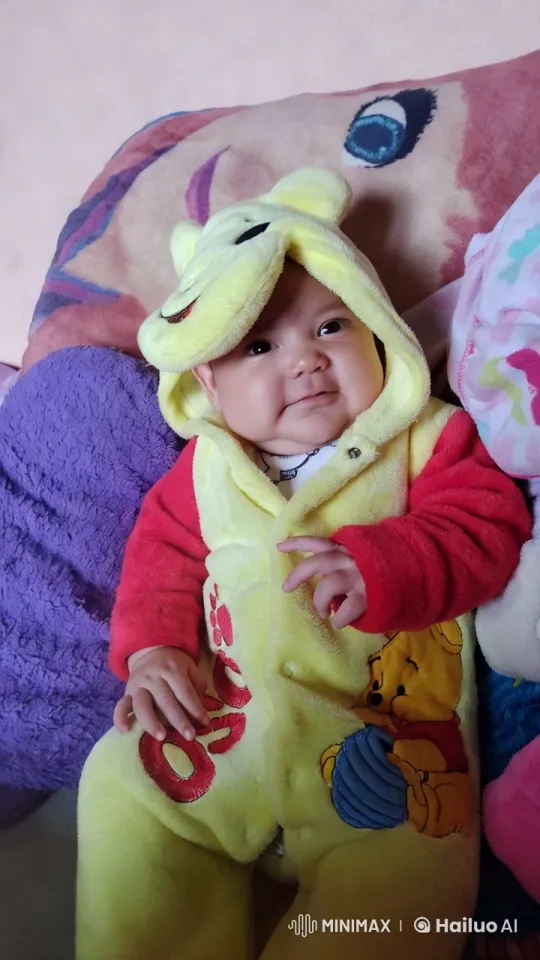 Baby in Winnie the Pooh Onesie Dances Playfully – AI Generated Video | Hailuo AI