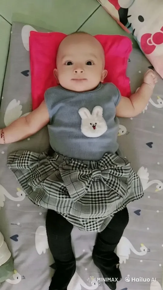 Baby's Joyful Dance and Kungfu Moves – AI Generated Video | Hailuo AI